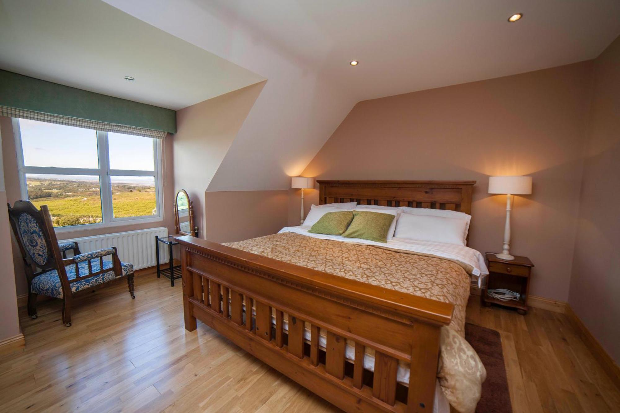 Farnaught House Apartment Westport Bagian luar foto